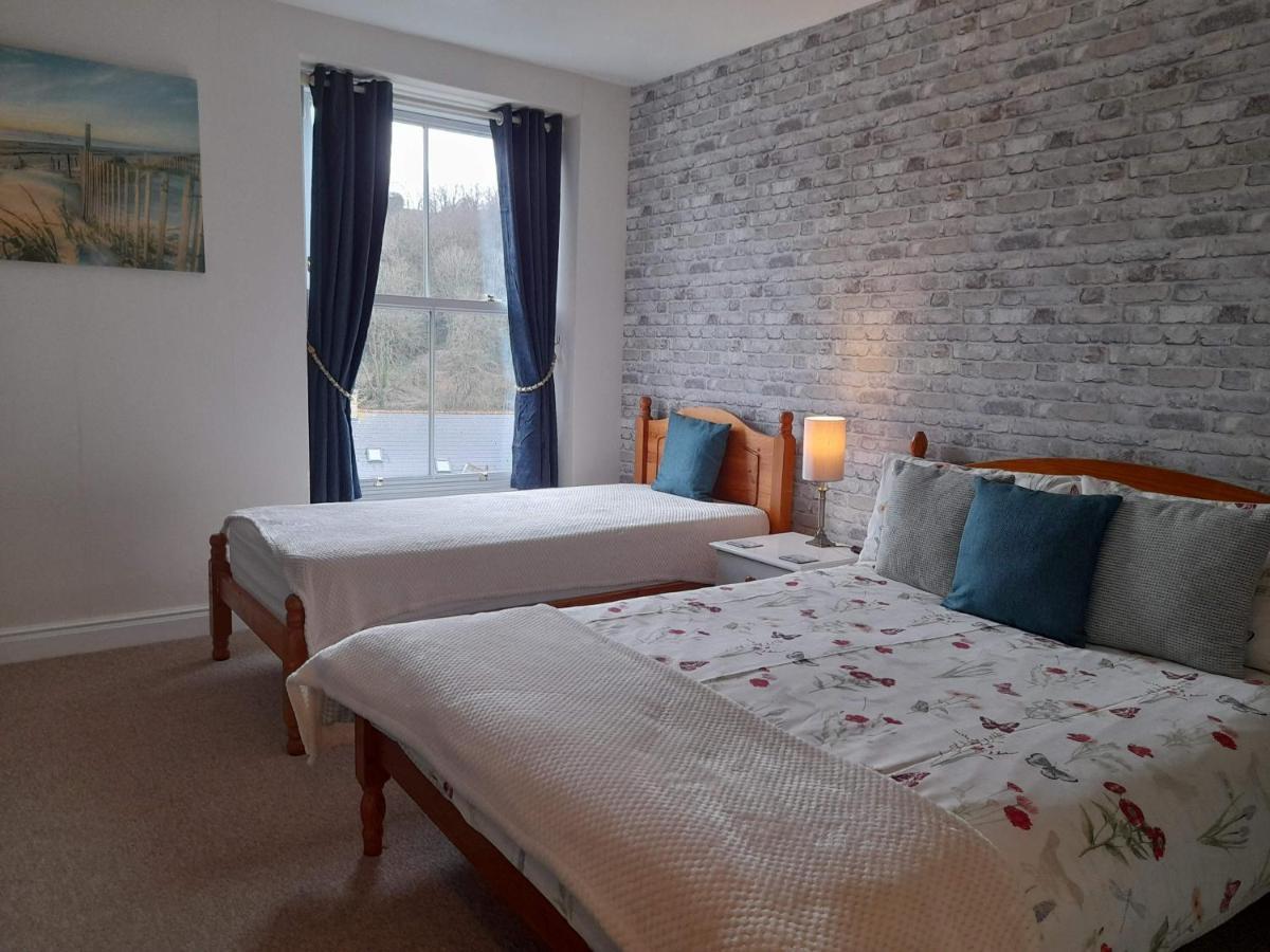 Bed and Breakfast Saffron House Ком-Мартин Экстерьер фото