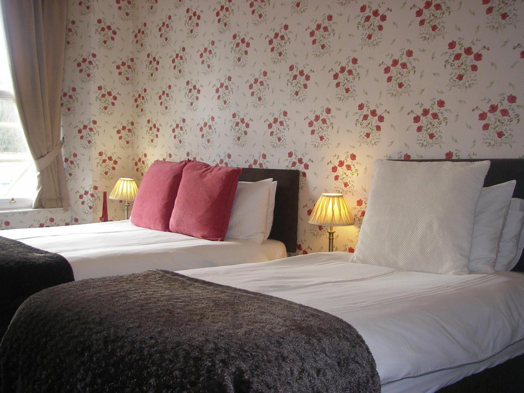 Bed and Breakfast Saffron House Ком-Мартин Экстерьер фото