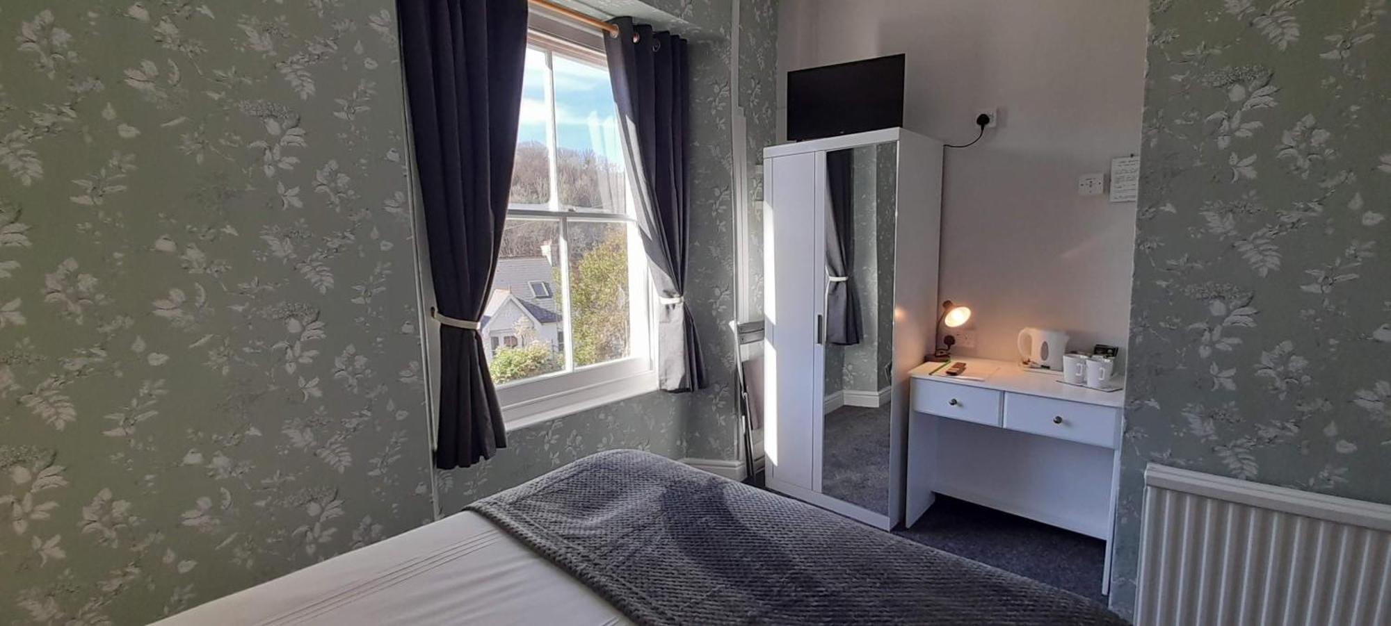 Bed and Breakfast Saffron House Ком-Мартин Экстерьер фото